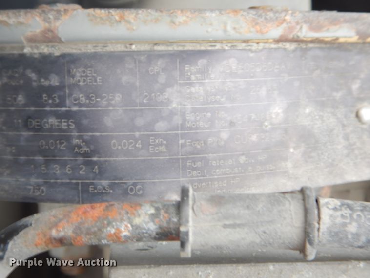 image for item DH6335 1998 Freightliner FL70 truck cab and chassis