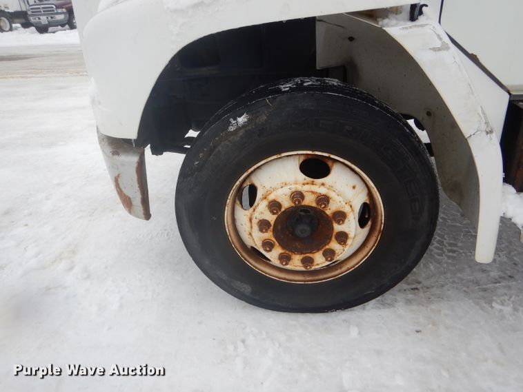 image for item DH6335 1998 Freightliner FL70 truck cab and chassis