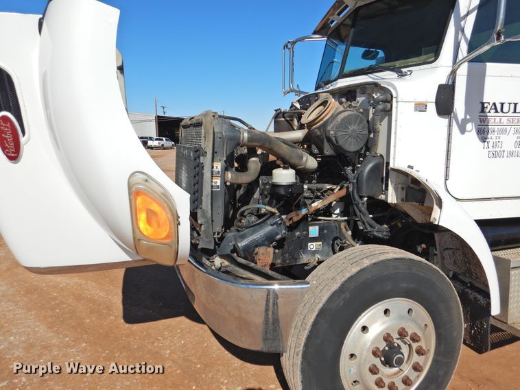 image for item DI0023 2005 Peterbilt 335 dump truck