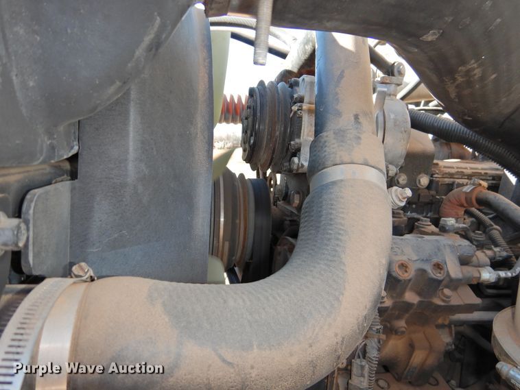 image for item DI0025 2007 Peterbilt 340 semi truck