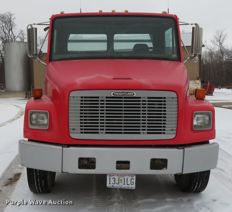 image for item DI2025 2003 Freightliner FL70 flatbed truck