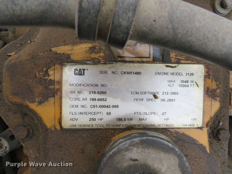 image for item DI2025 2003 Freightliner FL70 flatbed truck