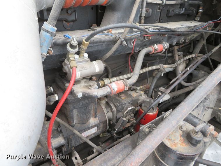 image for item DI2026 1994 Freightliner FLD semi truck