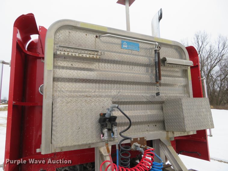 image for item DI2026 1994 Freightliner FLD semi truck