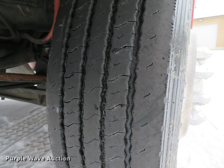 image for item DI2026 1994 Freightliner FLD semi truck