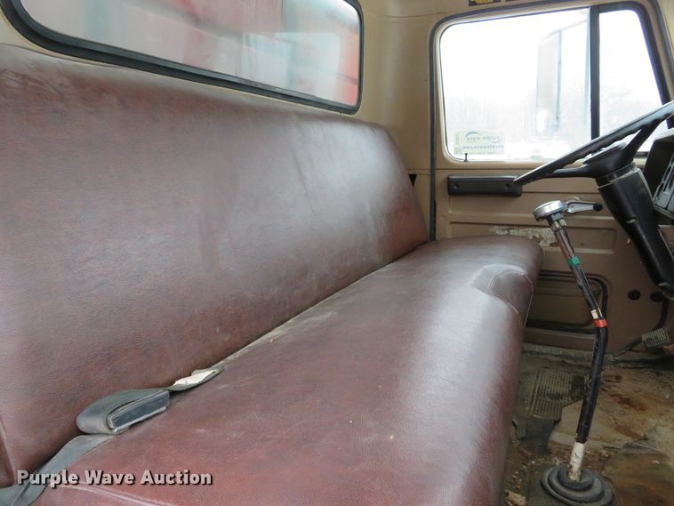 image for item DI2027 1979 International grain truck