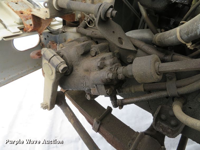 image for item DI2027 1979 International grain truck