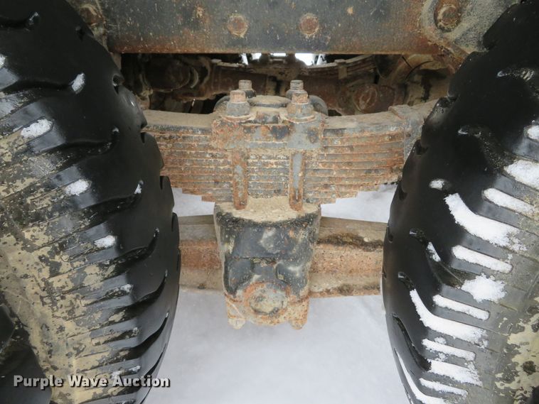 image for item DI2027 1979 International grain truck