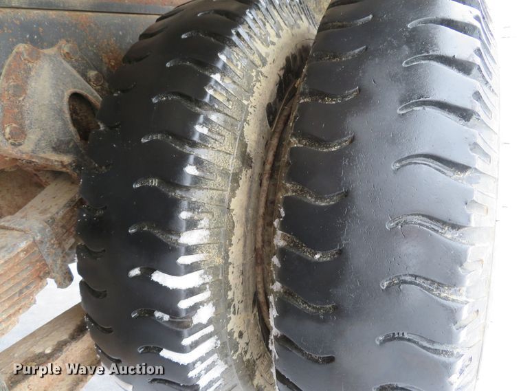 image for item DI2027 1979 International grain truck