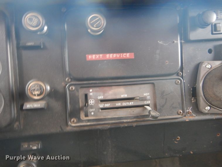 image for item DI2451 1980 International 1700 dump truck