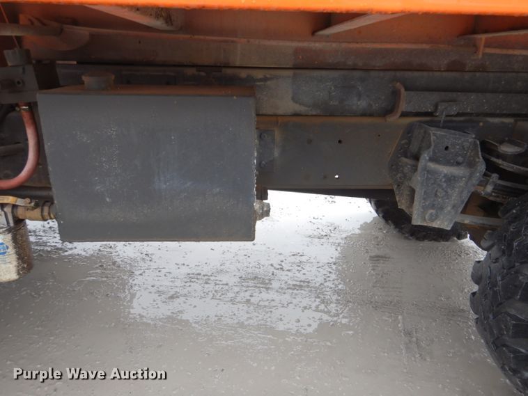 image for item DI2451 1980 International 1700 dump truck