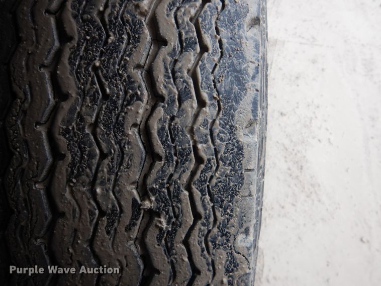 image for item DI2451 1980 International 1700 dump truck