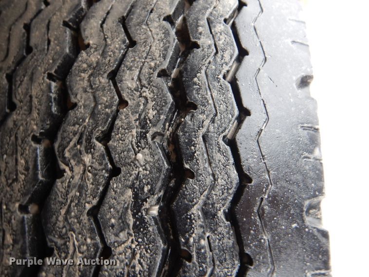 image for item DI2451 1980 International 1700 dump truck