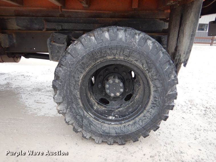 image for item DI2451 1980 International 1700 dump truck