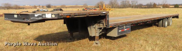 image for item DN9157 1995 Starlite drop deck trailer