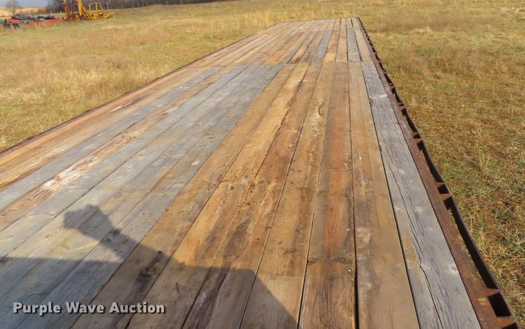 image for item DN9157 1995 Starlite drop deck trailer