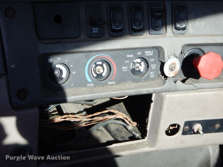 image for item GB9626 2006 Sterling A-Line semi truck