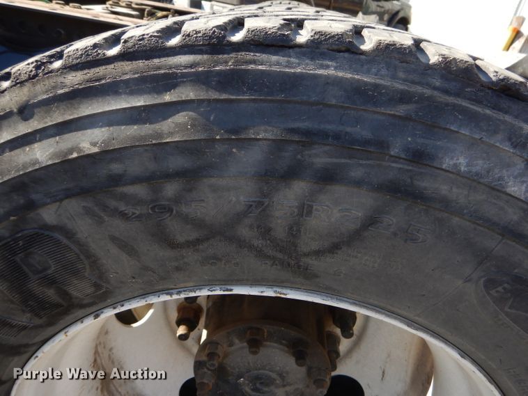 image for item GB9626 2006 Sterling A-Line semi truck