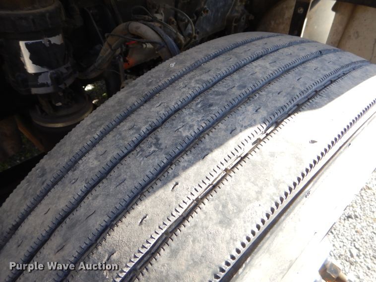 image for item GB9626 2006 Sterling A-Line semi truck