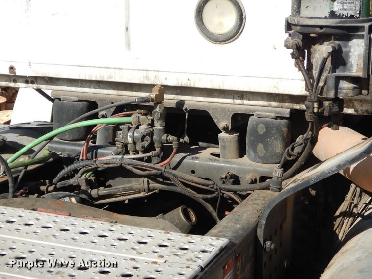 image for item GB9626 2006 Sterling A-Line semi truck