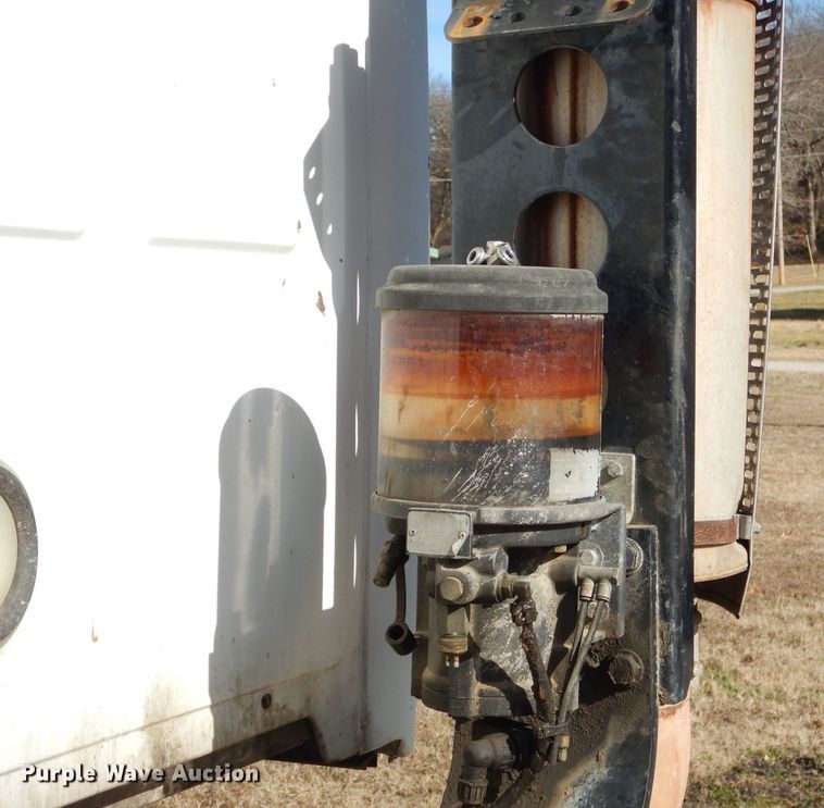 image for item GB9626 2006 Sterling A-Line semi truck