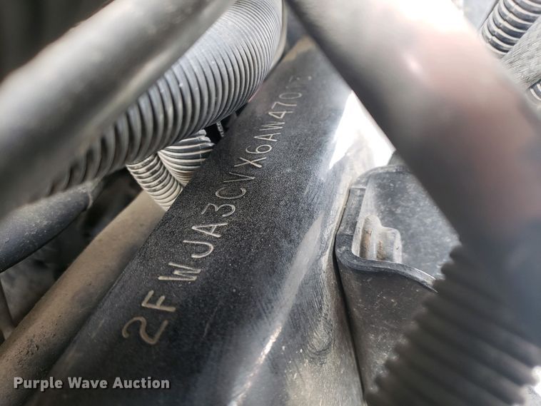 image for item GB9626 2006 Sterling A-Line semi truck