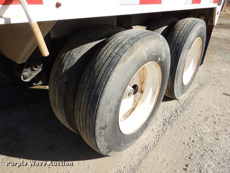 image for item GB9627 1989 Wilson Converta Hopper double hopper bottom grain trailer