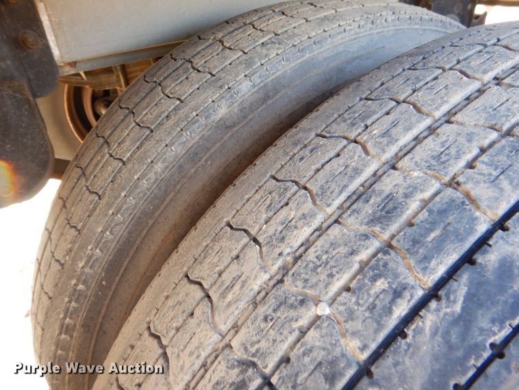 image for item GB9627 1989 Wilson Converta Hopper double hopper bottom grain trailer