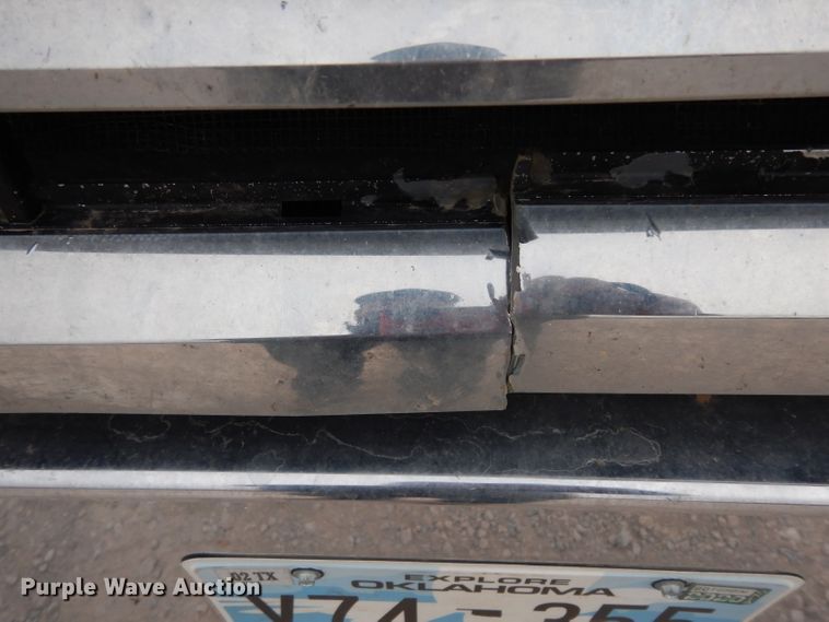 image for item GC9125 2005 Mack CXN613 semi truck