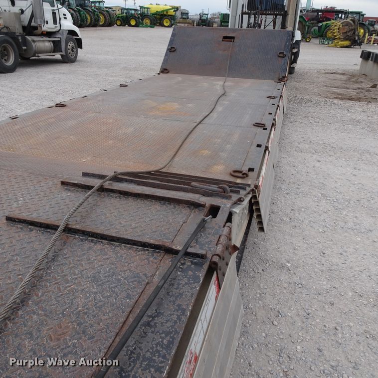 image for item GC9129 2005 Palomino drop deck equipment trailer