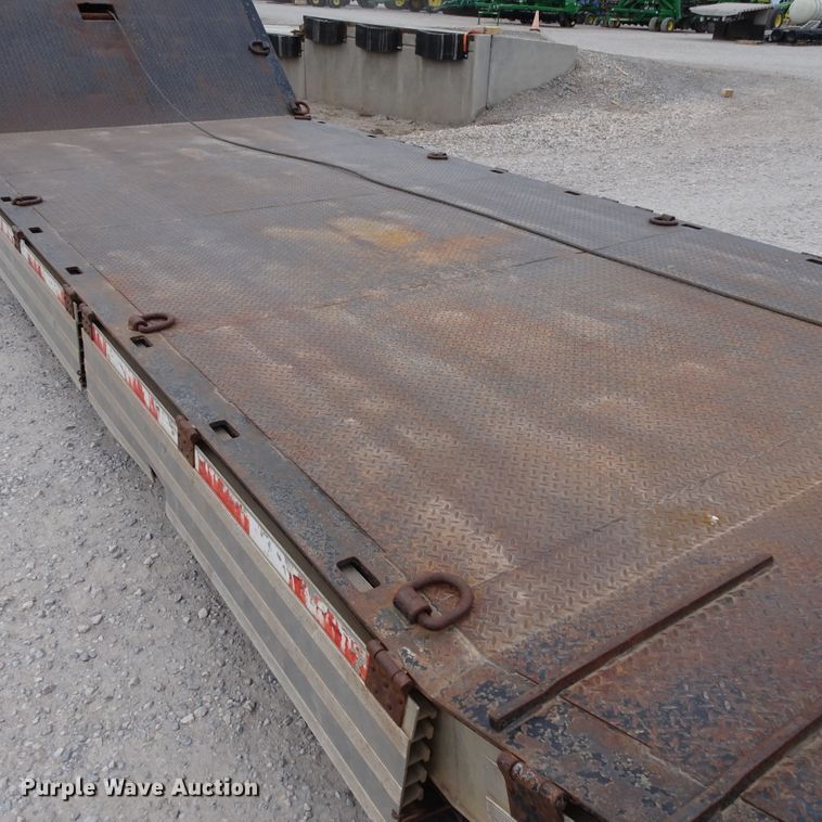 image for item GC9129 2005 Palomino drop deck equipment trailer