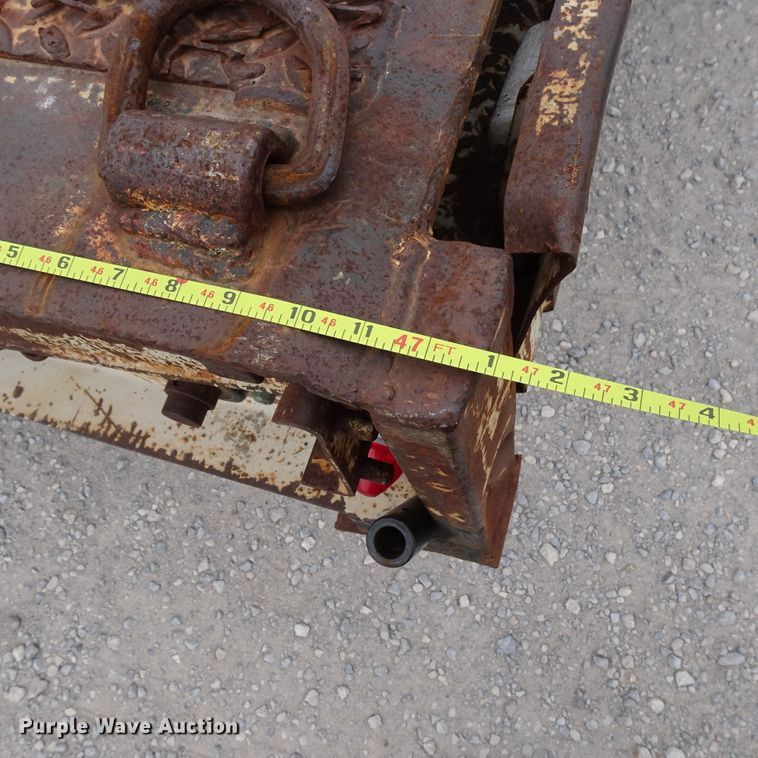 image for item GC9129 2005 Palomino drop deck equipment trailer