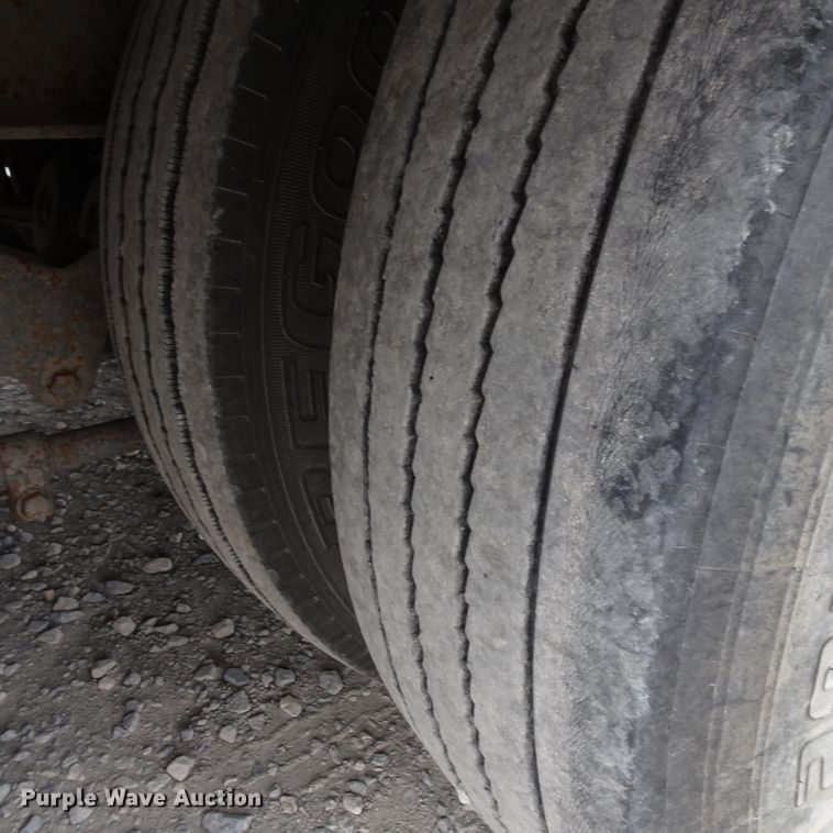 image for item GC9129 2005 Palomino drop deck equipment trailer