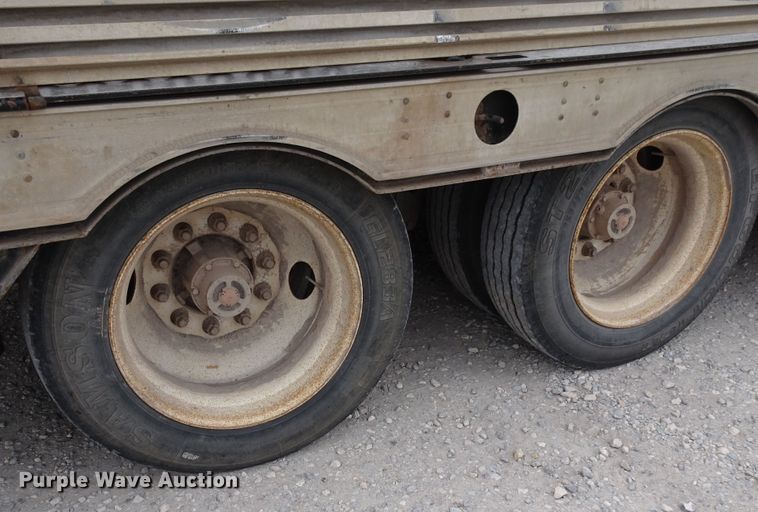 image for item GC9129 2005 Palomino drop deck equipment trailer