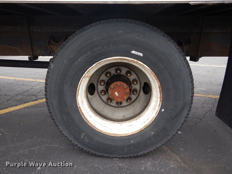 image for item GC9499 2004 International 4300 box truck