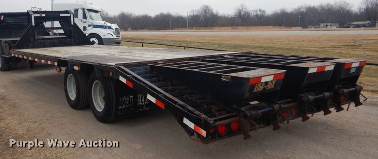 image for item GF9013 2007 Load-Max equipment trailer
