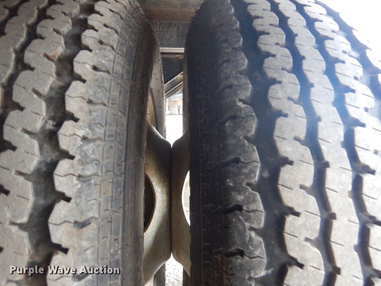 image for item GF9013 2007 Load-Max equipment trailer