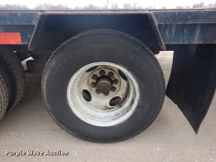 image for item GF9013 2007 Load-Max equipment trailer