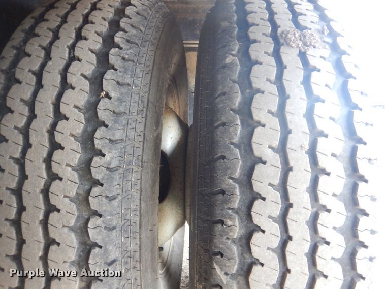 image for item GF9013 2007 Load-Max equipment trailer