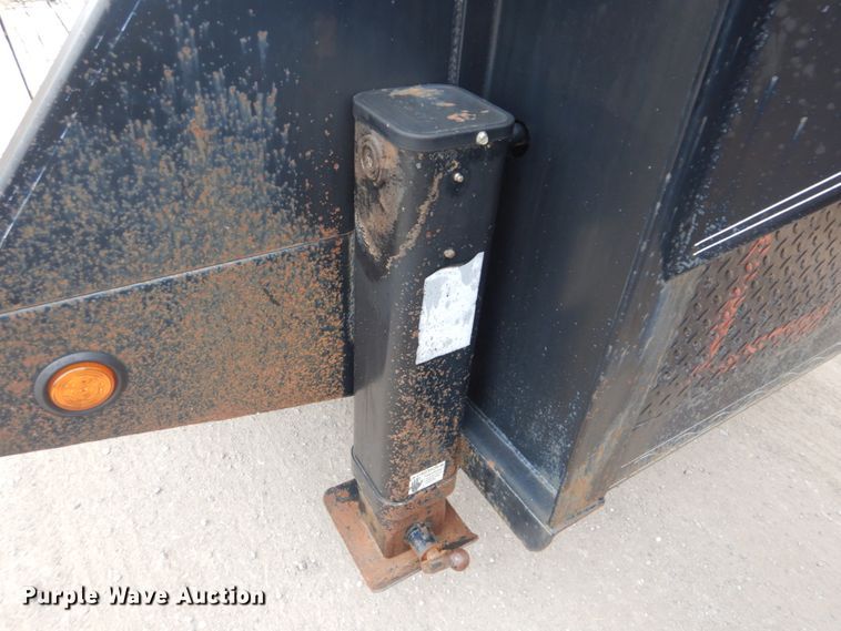 image for item GF9013 2007 Load-Max equipment trailer