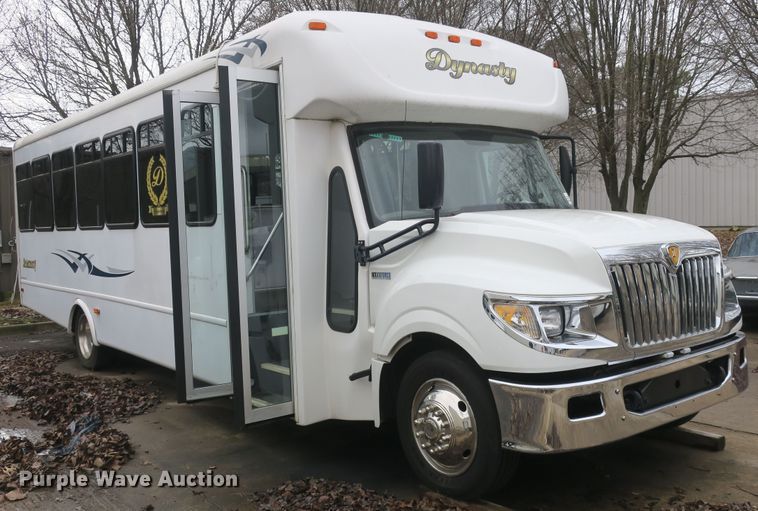 image for item DB10045 2013 International Starcraft bus