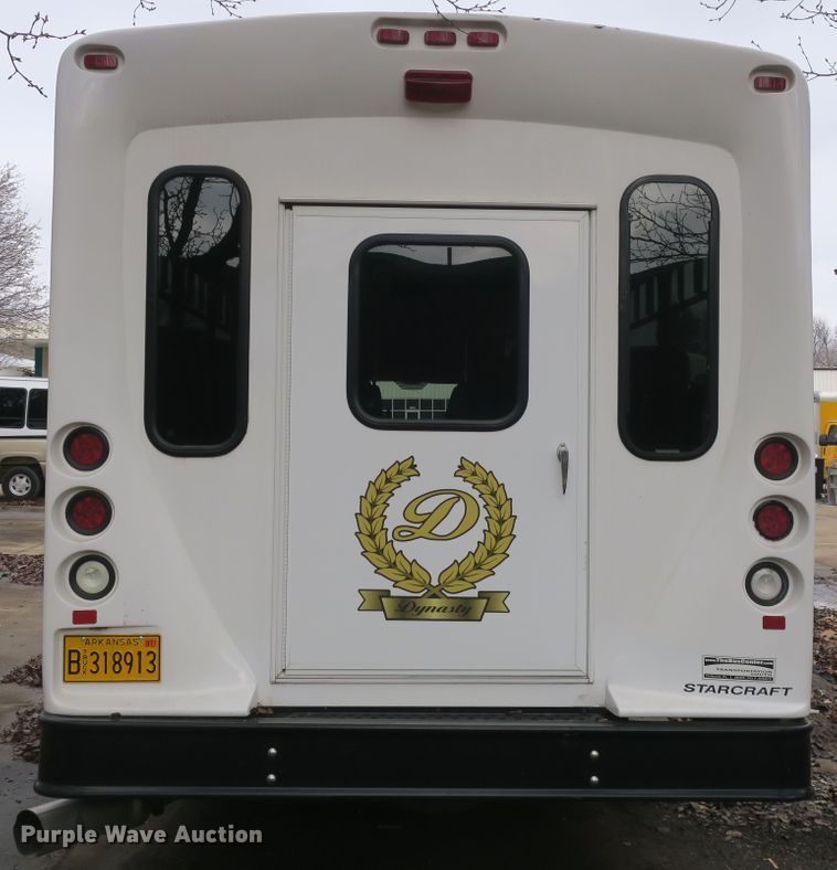 image for item DB10045 2013 International Starcraft bus