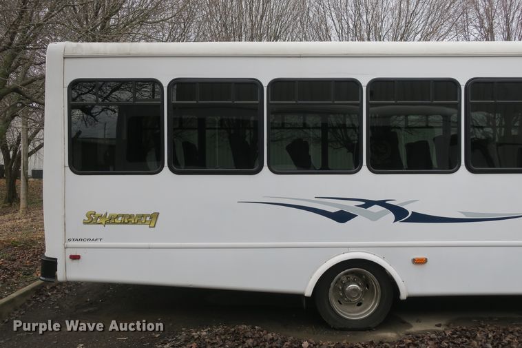 image for item DB10045 2013 International Starcraft bus