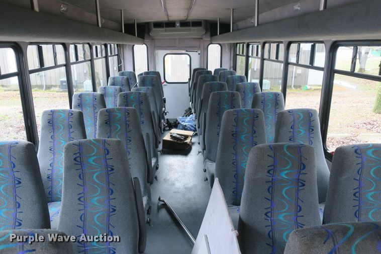 image for item DB10045 2013 International Starcraft bus