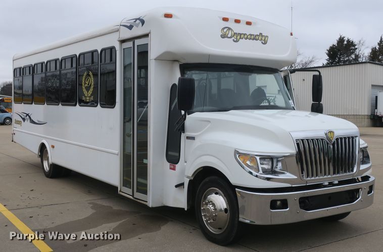 image for item DB10046 2013 International Starcraft bus