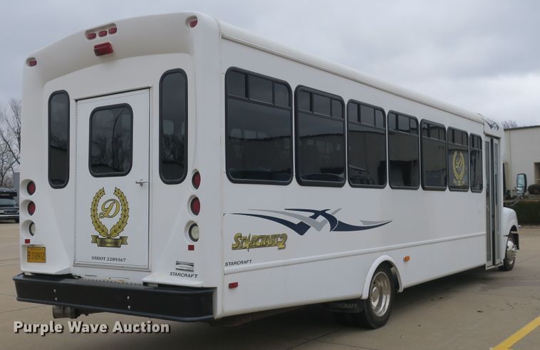 image for item DB10046 2013 International Starcraft bus