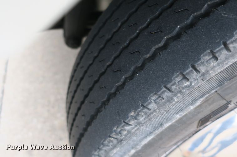 image for item DB10046 2013 International Starcraft bus