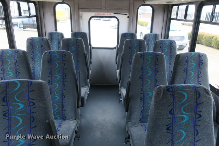 image for item DB10046 2013 International Starcraft bus