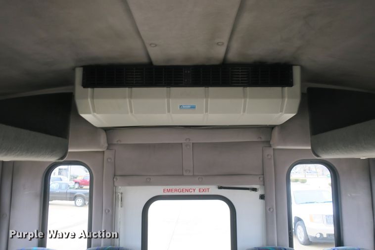 image for item DB10046 2013 International Starcraft bus