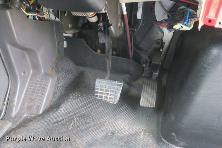 image for item DB10046 2013 International Starcraft bus